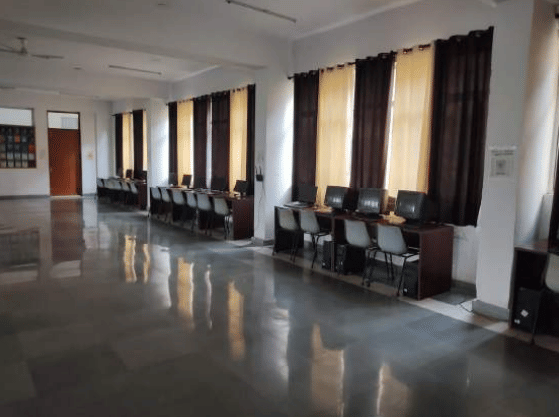 IIF College of Commerce and Management Studies Greater Noida Campus & Facilities photo 7